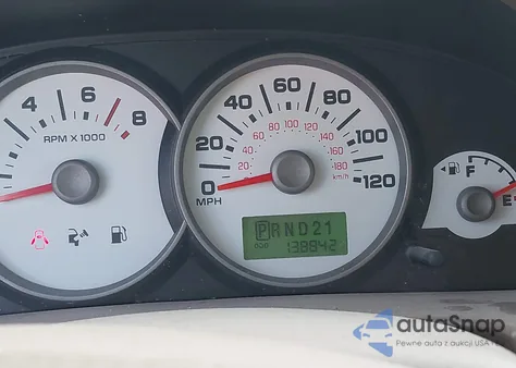 2005 Ford Escape Xlt from USA, damaged, VIN 1FMYU03105KD50764